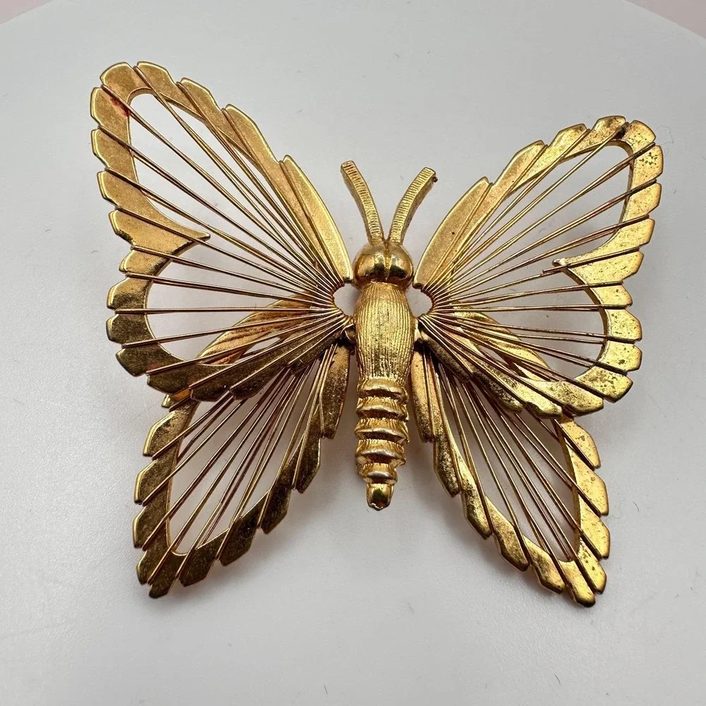 Vintage‎ 80s Gold Tone Wire Mesh Wing Butterfly Brooch Statement Pin Jewelry Y2K